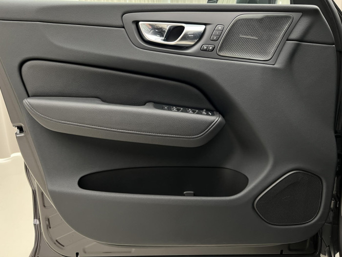 Volvo XC60 B5 AWD INSCRIPTION AUT 1.maj.