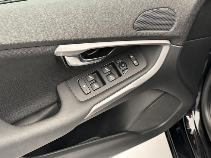 Volvo V40 D2 BLACK EDITION 2.0 d Edition