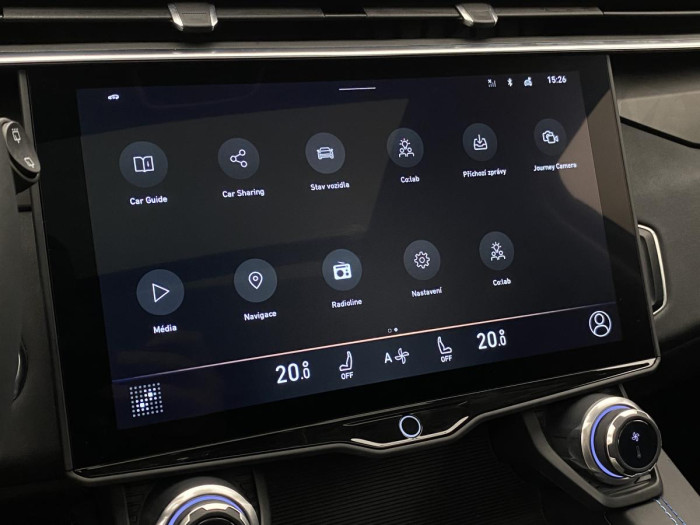 Lynk & Co 01 PHEV DCT AUT 1.maj