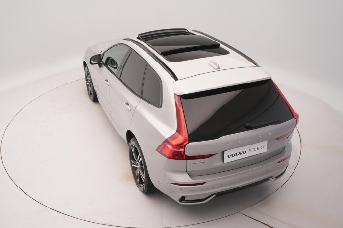 Volvo XC60 B4 AWD R-DESIGN AUT