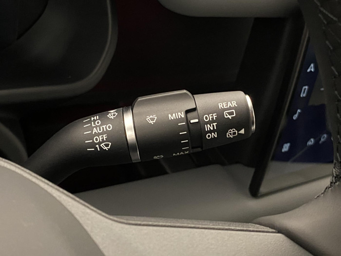 Land Rover Defender 110 D300 X-D HSE REZERVACE 3.0 d d