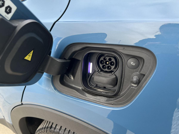 Volvo C40 PURE ELECTRIC TWIN ENGINE PLUS Plus