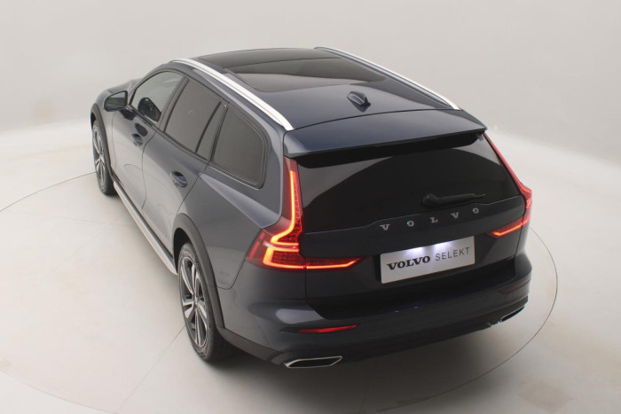 Volvo V60 CC B4 AWD ADVANCED REZERVACE 2.0 CC CC