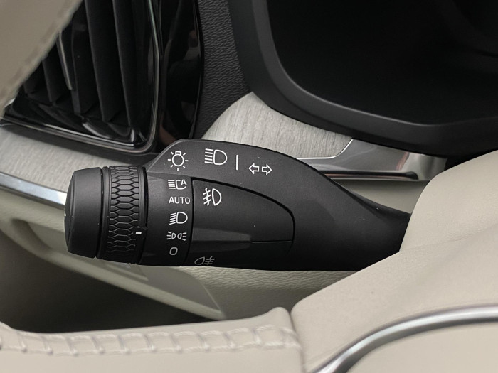 Volvo V60 B4 AUT BRIGHT PLUS