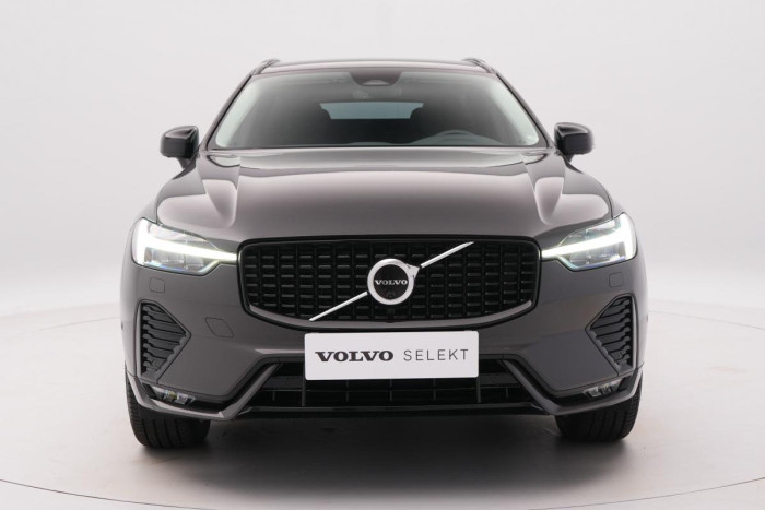 Volvo XC60 B4 PLUS DARK AUT REZERVACE