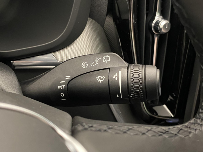 Volvo XC60 B5 AWD AUT PLUS BLACK EDITION