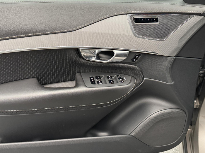 Volvo XC90 B5 AWD R-DESIGN AUT CZ