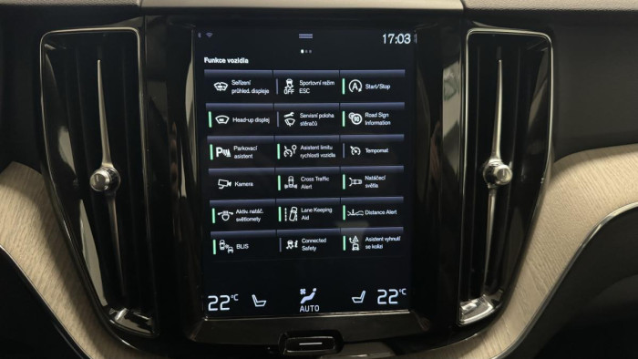 Volvo XC60 T5 AWD INSCRIPTION REZERVACE