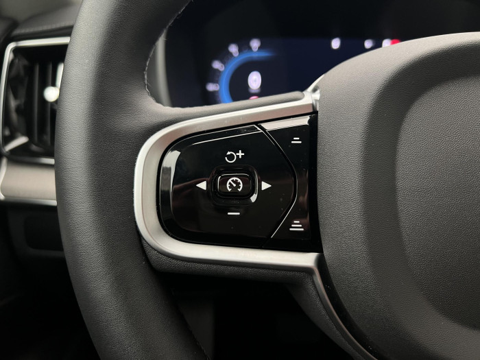 Volvo XC90 T8 AWD RECHARGE PLUS DARK CZ