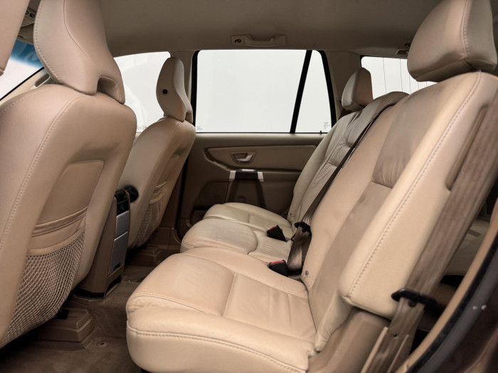 Volvo XC90 D5 AWD SUMMUM AUT 7M CZ 2.4 d Summum