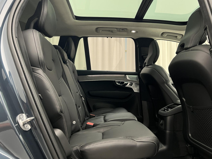 Volvo XC90 T8 AWD RECHARGE DARK ULTRA AUT