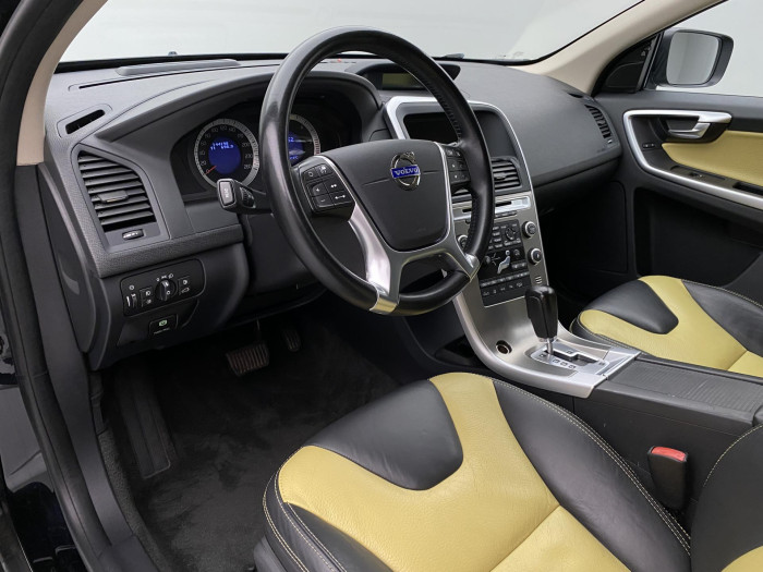 Volvo XC60 D5 AWD SUMMUM AUT CZ 2.4 d Summum