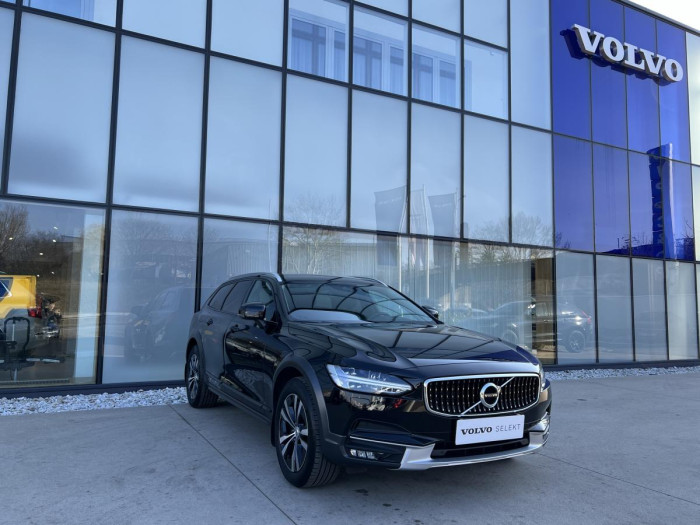 Volvo V90 CROSS COUNTRY D4 AWD Aut 1.maj 2.0 d