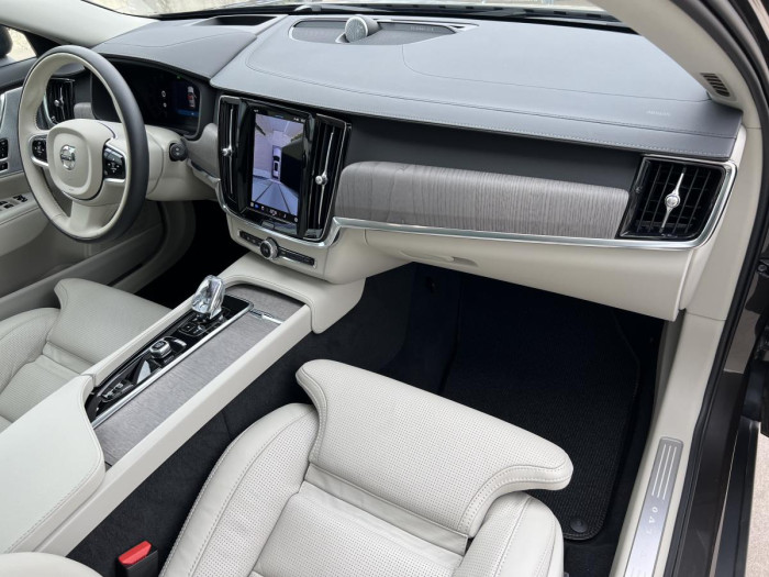 Volvo V90 CROSS COUNTRY B5 AWD ULTIMATE