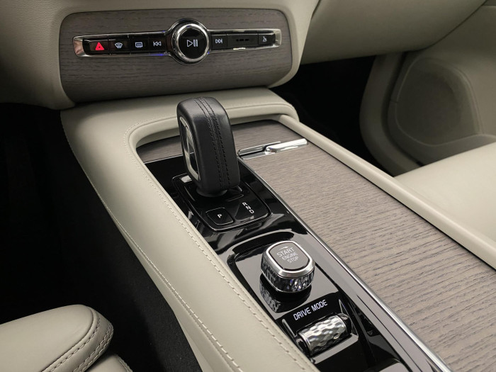 Volvo XC90 B5 AWD INSCRIPTION AUT CZ