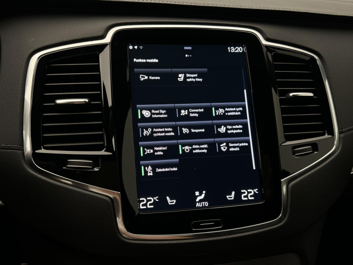 Volvo XC90 B5 AWD R-DESGIN 7MÍSTNÁ AUT CZ