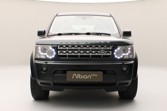 Land Rover Discovery 3.0 AWD SDV6 HSE REZERVACE