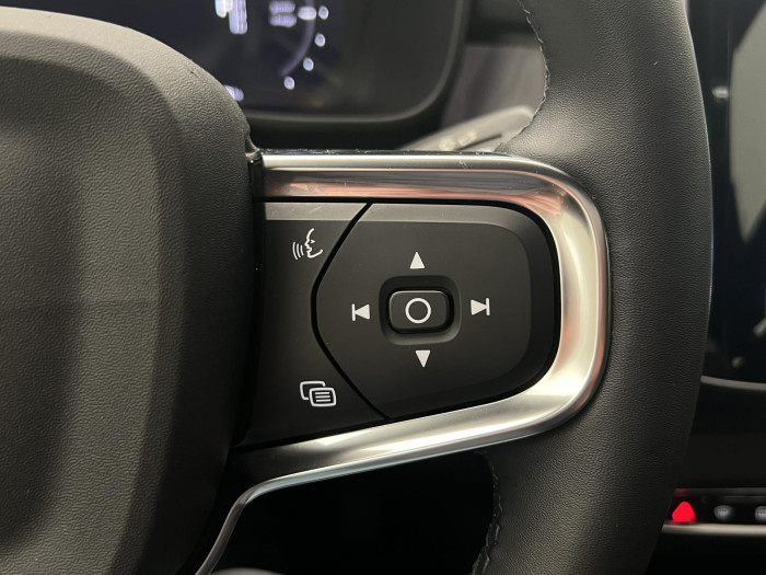 Volvo C40 RECHARGE TWIN MOTOR 1.maj.