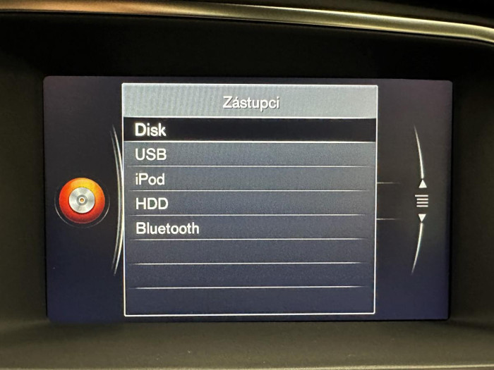 Volvo V40 D2 BLACK EDITION REZERVACE 2.0 d Edition