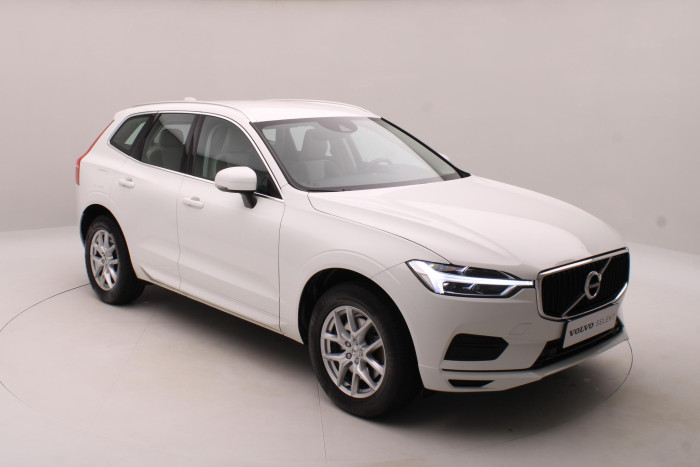 Volvo XC60 T5 AWD MOMENTUM AUT CZ 2.0 Momentum
