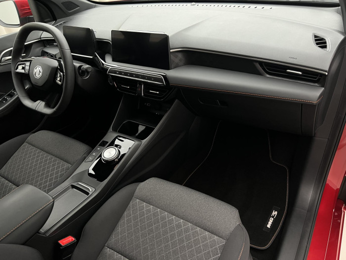 MG MG3 1.5 EMOTION Hybrid+ AUT CZ