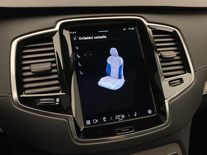 Volvo XC90 T8 AWD ULTRA DARK AUT CZ 7m