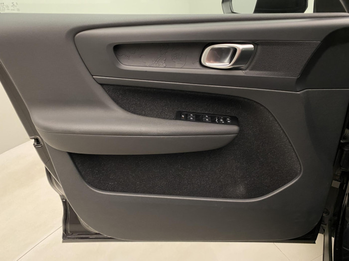 Volvo XC40 T2 CORE NAVIGACE 1.maj