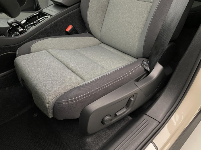 Volvo XC40 B3 AUT DARK PLUS