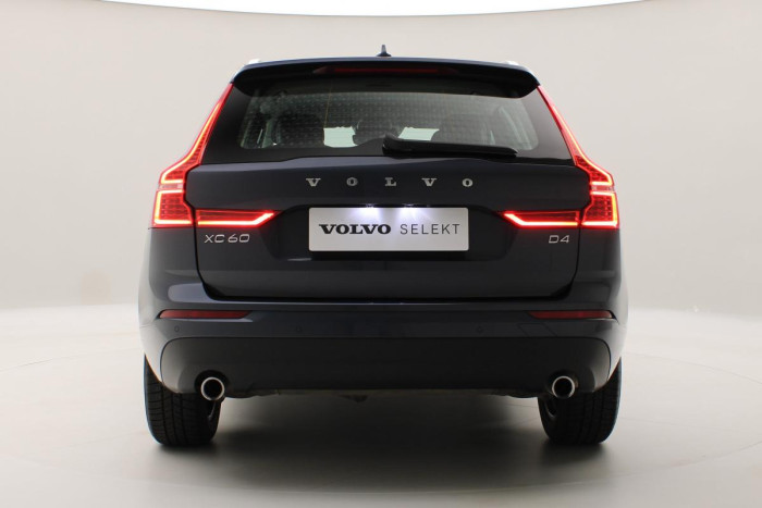 Volvo XC60 D4 MOMENTUM PRO AUT REZERVACE 2.0 d Momentum