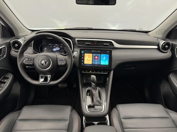 MG ZS 1.0T EXCLUSIVE AUT CZ 1.maj. 1.0 Exclusive