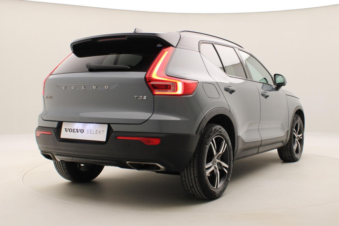 Volvo XC40 T3 R-DESIGN AUT 1.maj