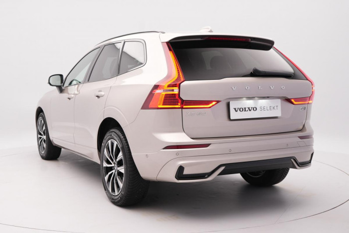 Volvo XC60 B4 AWD PLUS DARK AUT CZ 1.maj.