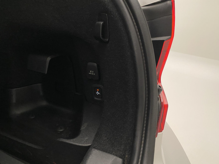 Volvo S90 T8 TWIN ENGINE INSCRIPTION