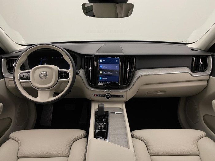 Volvo XC60 B4 AWD AUT DARK PLUS