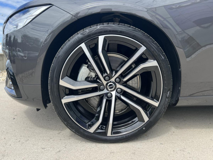 Volvo V90 B5 DARK ULTIMATE Aut 1.maj.