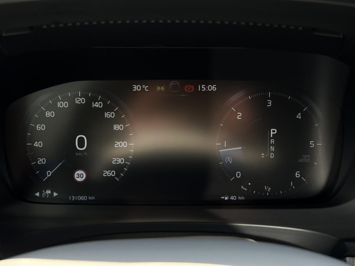 Volvo V90 CROSS COUNTRY D4 AWD Aut 1.maj 2.0 d