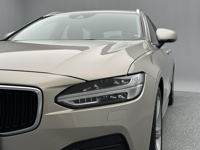 Volvo V90 D4 MOMENTUM AUT 2.0 d Momentum