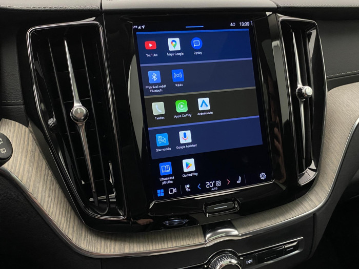 Volvo XC60 B5 AWD INSCRIPTION AUT