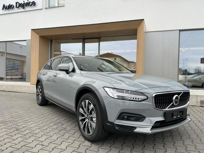 Volvo V90 B4 AWD AUT CROSS COUNTRY PLUS 2.0 Plus