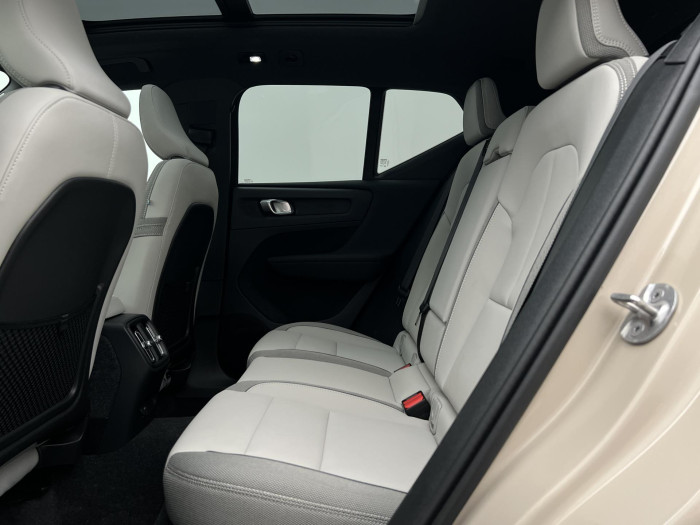 Volvo EX40 ULTRA SINGLE MOTOR EXT. RANGE