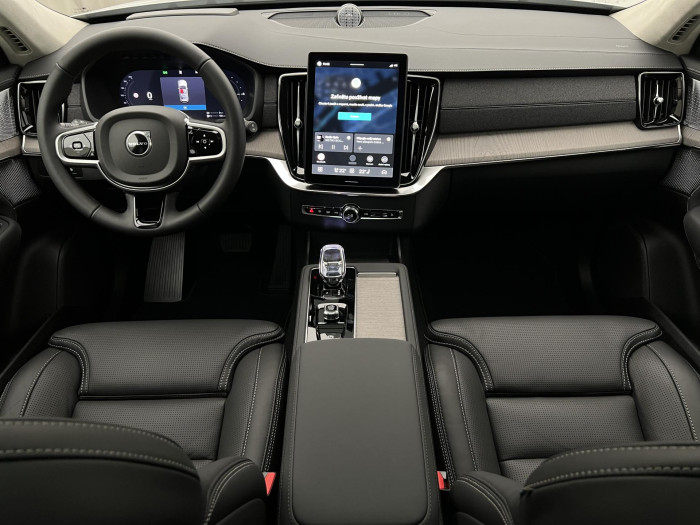 Volvo XC90 T8 AWD RECHARGE DARK ULTRA AUT
