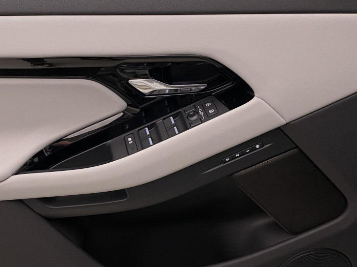 Land Rover Range Rover Evoque D200 R-DYNAMIC SE  AWD AUT 2.0 d Dynamic SE