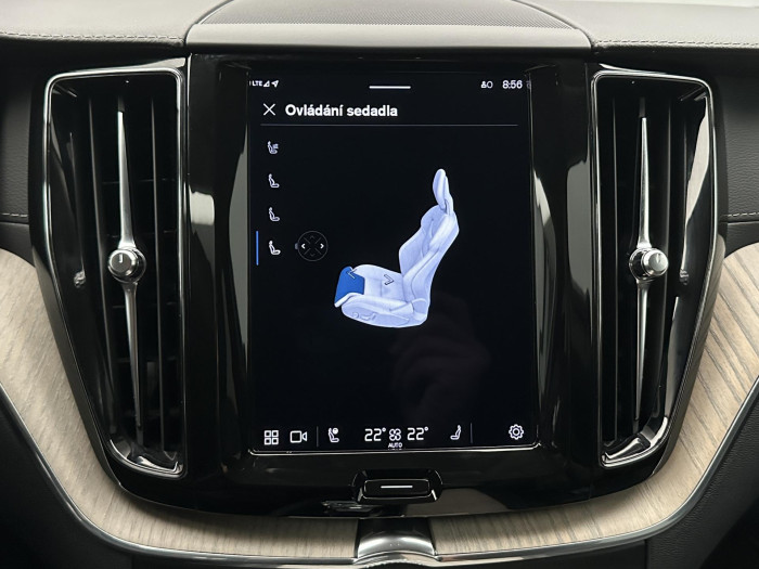 Volvo XC60 B4 AWD INSCRIPTION AUT