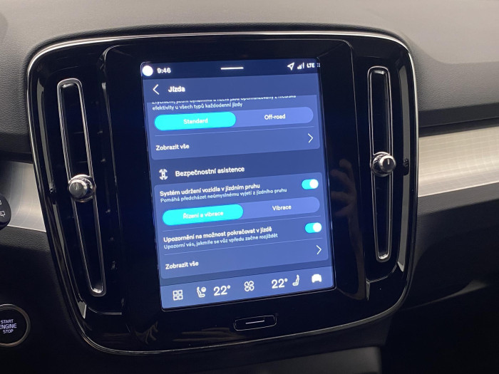 Volvo XC40 B3 AUT DARK PLUS