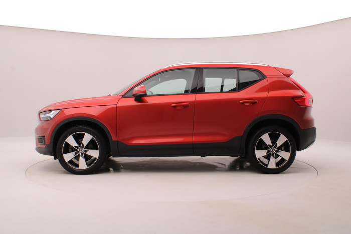 Volvo XC40 B4 AWD MOMENTUM AUT CZ 2.0 Momentum