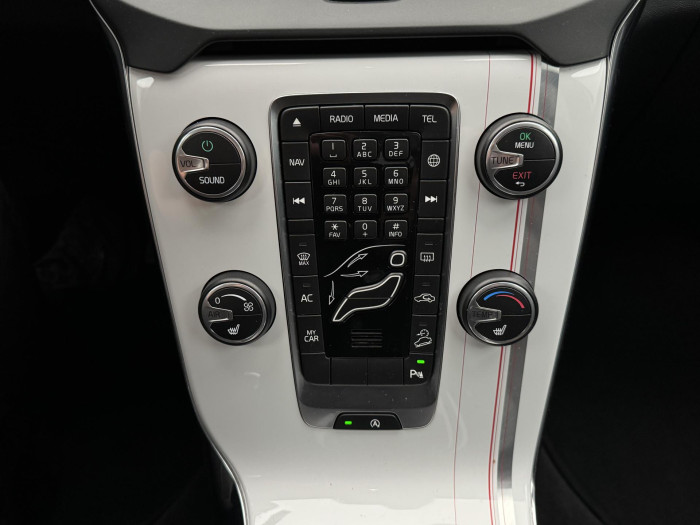 Volvo V40 CC T4 AWD MOMENTUM  AUT 2.0 CC CC Momentum