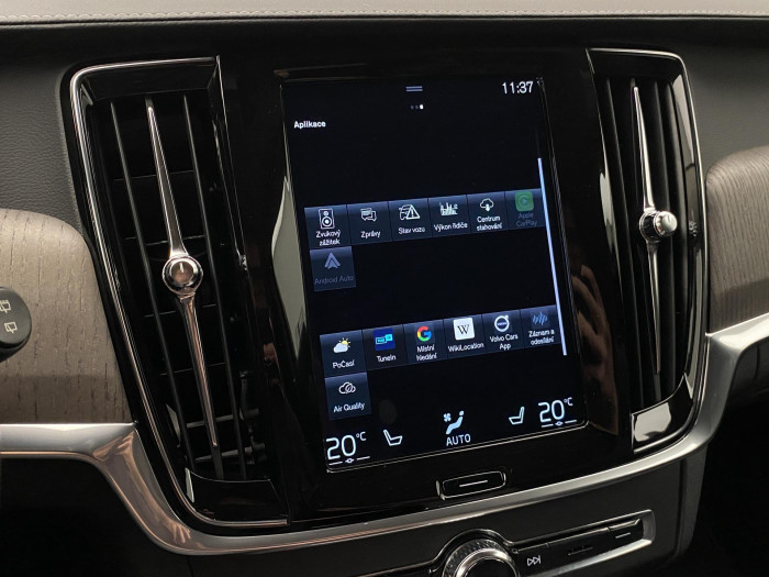 Volvo V90 CC B5 AWD MOMENTUM AUT CZ 2.0 CC CC Momentum