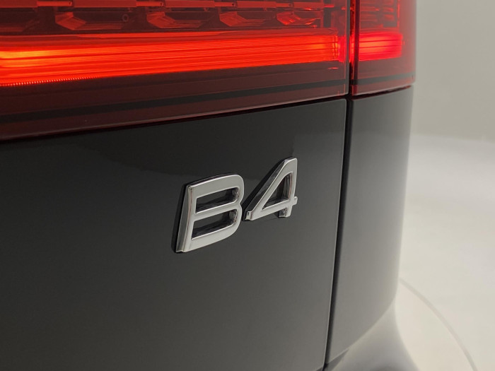 Volvo V60 B4 AUT BRIGHT PLUS