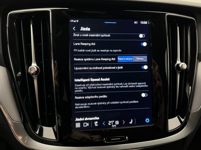 Volvo V60 CC B5 AWD PLUS BRIGHT AUT