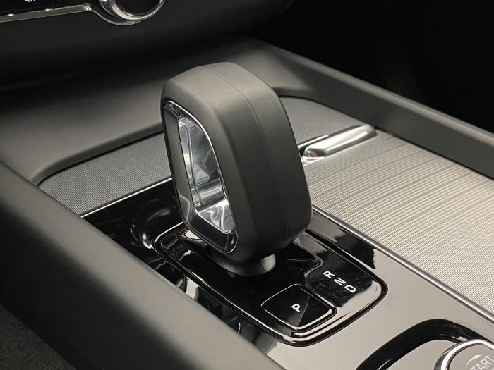 Volvo XC60 B5 AWD DARK PLUS REZERVACE